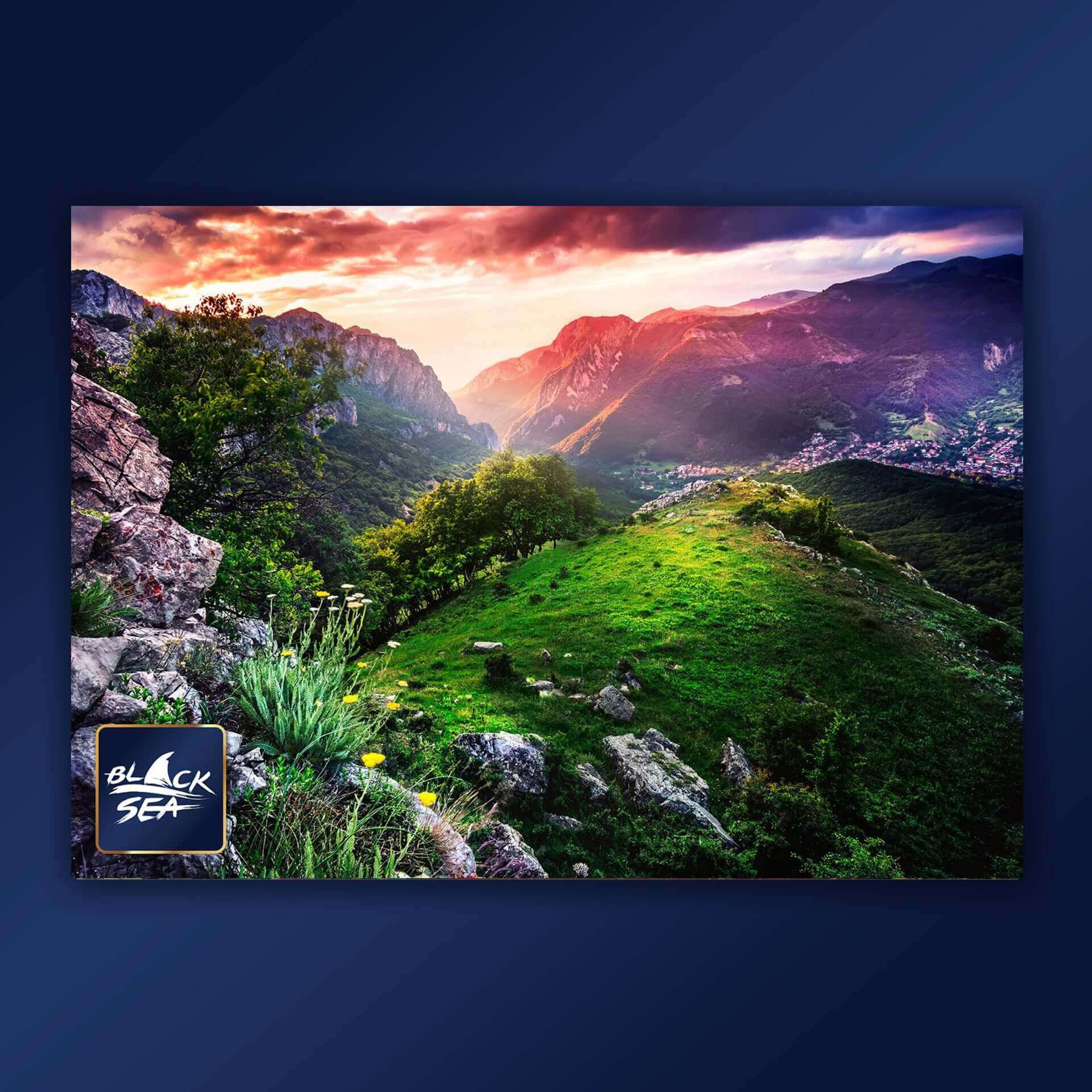 Puzzle Black Sea 1000 pieces - Sunrise over the mountain, The Vrachanski Balkan range impresses with the austerity of its beautiful nature; the sharp, jagged outline of its vertical cliffs rises to more than 400 metres, and among the cliffs more than 500